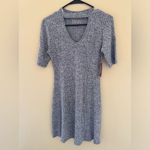 NWT dress size medium - Picture 3 of 9